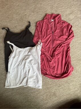 Old navy nursing and maternity tank top bundle